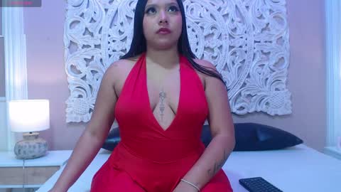         online show from April 6, 12:39 pm