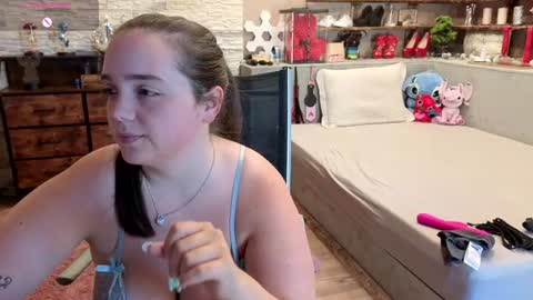 kimberlycaprice online show from July 24, 7:39 am