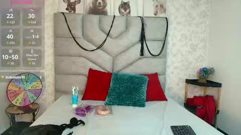 kimberlyfox_t online show from July 28, 12:48 pm