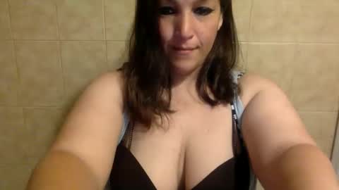 KimberlyLynn online show from April 28, 10:08 am