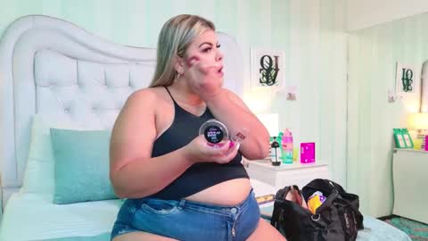 KimBrooks online show from November 5, 10:53 am