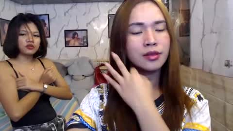 kimchuueee online show from July 26, 12:02 pm