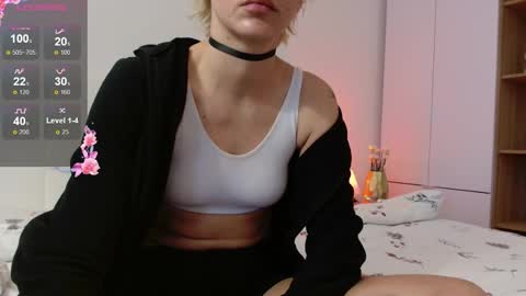 Kim  online show from March 10, 3:49 pm