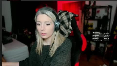 Wolfs Girl online show from February 26, 8:57 pm