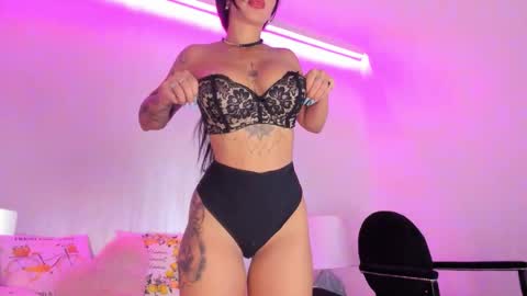 Natalie online show from March 18, 6:51 am