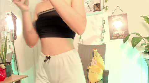 Snapshot of kimmcarter chatting on January 28, 4:29 am Kimm online show from January 28, 4:29 am