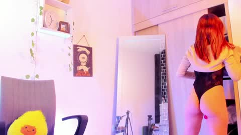 Snapshot of kimmcarter chatting on December 23, 8:33 am Kimm online show from December 23, 8:33 am