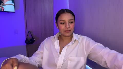 kimmi online show from June 10, 3:00 pm
