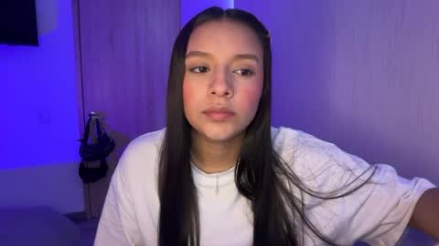 kimmi online show from July 21, 10:32 pm