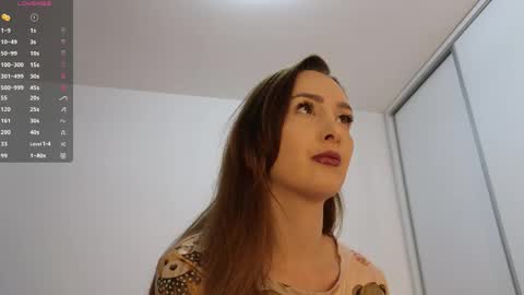 Kimmie online show from June 8, 4:52 pm