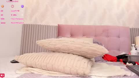 Karla online show from February 13, 7:37 pm