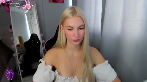 kimmy1_powell online show from July 21, 4:35 am