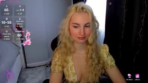 kimmy1_powell online show from February 8, 3:54 am