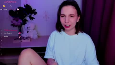 Hazel online show from April 30, 8:57 pm