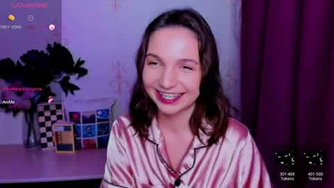 Hazel online show from July 8, 10:45 pm