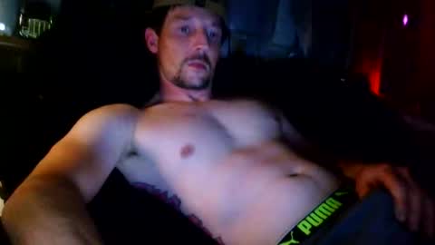 kingqueenofthesouth318 online show from April 27, 10:56 am