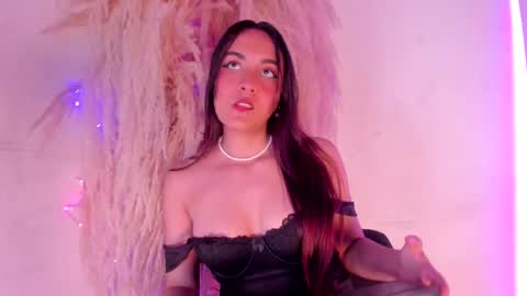 kira bloom online show from February 5, 11:30 pm