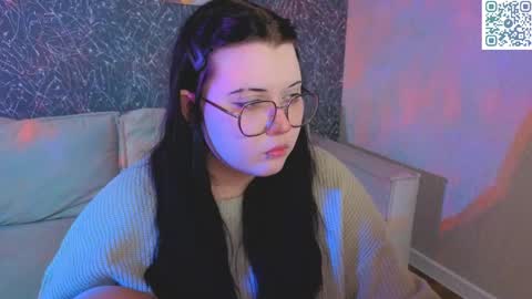 kira online show from May 2, 1:09 am
