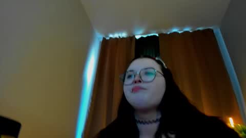 kira online show from March 9, 2:15 am