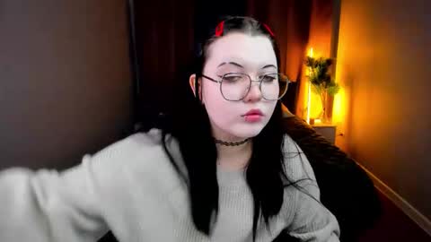 kira online show from March 18, 1:10 am