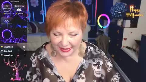 Kira Kennet online show from October 31, 5:50 pm