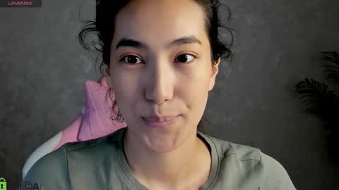 Aura online show from November 21, 3:30 am