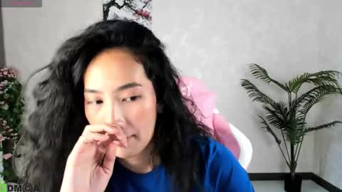Snapshot of kira_lilian chatting on September 12, 9:18 am Aura online show from September 12, 9:18 am