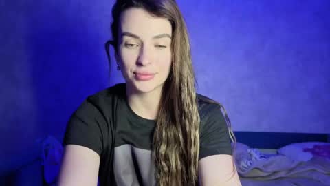 Kira love1 online show from May 1, 7:39 pm