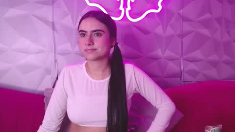 kira_moon_01 online show from October 15, 7:49 pm