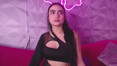 kira_moon_01 online show from October 17, 8:01 pm
