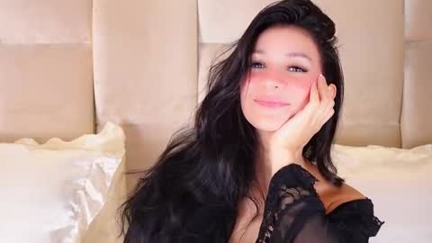 kira online show from October 5, 1:32 am