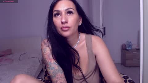 Kira online show from June 10, 11:53 am