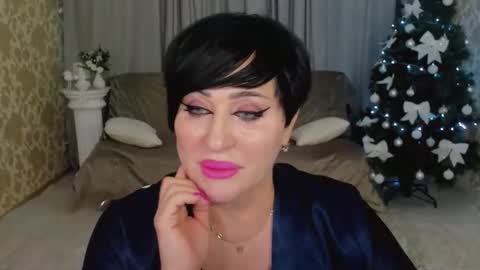 Kira online show from December 18, 11:48 am