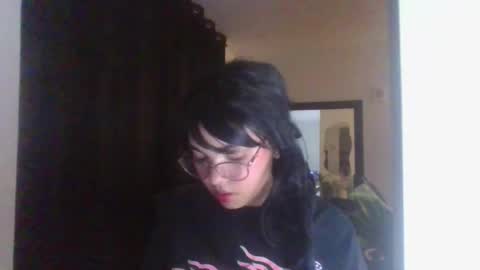 Snapshot of kiri_cute chatting on February 14, 5:19 am Kiri online show from February 14, 5:19 am