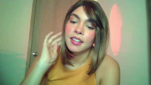 Snapshot of kiri_cute chatting on October 4, 5:13 am Kiri online show from October 4, 5:13 am