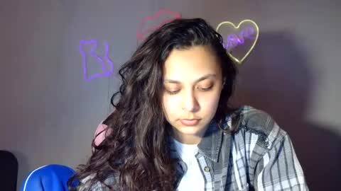 Snapshot of kiss_ameliaa chatting on March 1, 5:38 pm kiss_ameliaa online show from March 1, 5:38 pm