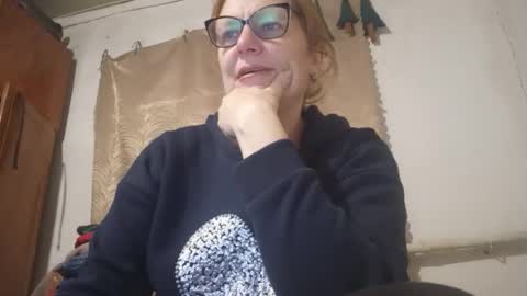 kissandvibe online show from December 4, 7:54 am