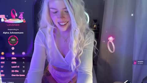 Sophia online show from March 17, 10:52 am