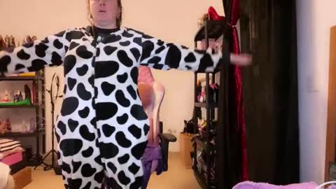 kissica online show from December 3, 5:59 pm