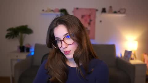 Sisi online show from February 19, 2:27 pm