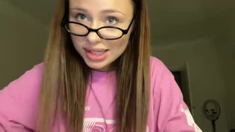 kisskeyy online show from September 8, 6:51 pm