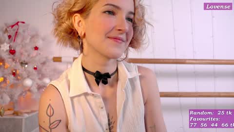 Snapshot of kisskiss_muah chatting on January 19, 2:06 pm Kate  online show from January 19, 2:06 pm