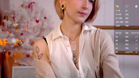 Snapshot of kisskiss_muah chatting on December 28, 2:10 pm Kate  online show from December 28, 2:10 pm