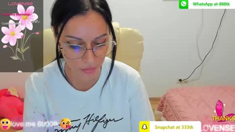 Snapshot of kisssnicol chatting on February 25, 5:08 pm kisssnicol online show from February 25, 5:08 pm