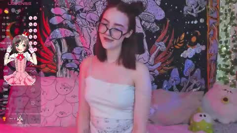 Kissthasky online show from September 23, 3:32 pm