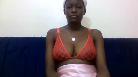 kissybabe01 online show from October 6, 6:45 pm
