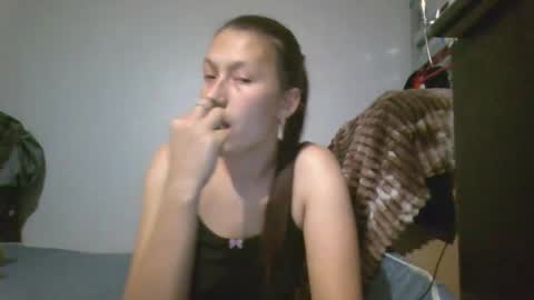 Snapshot of kiti_kitiss chatting on October 11, 3:59 pm kiti_kitiss online show from October 11, 3:59 pm