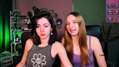kitniss online show from November 24, 1:24 pm
