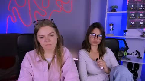 kitniss online show from July 10, 10:42 pm