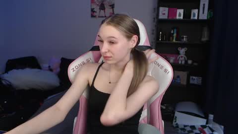kitsuneyX online show from June 5, 12:37 am